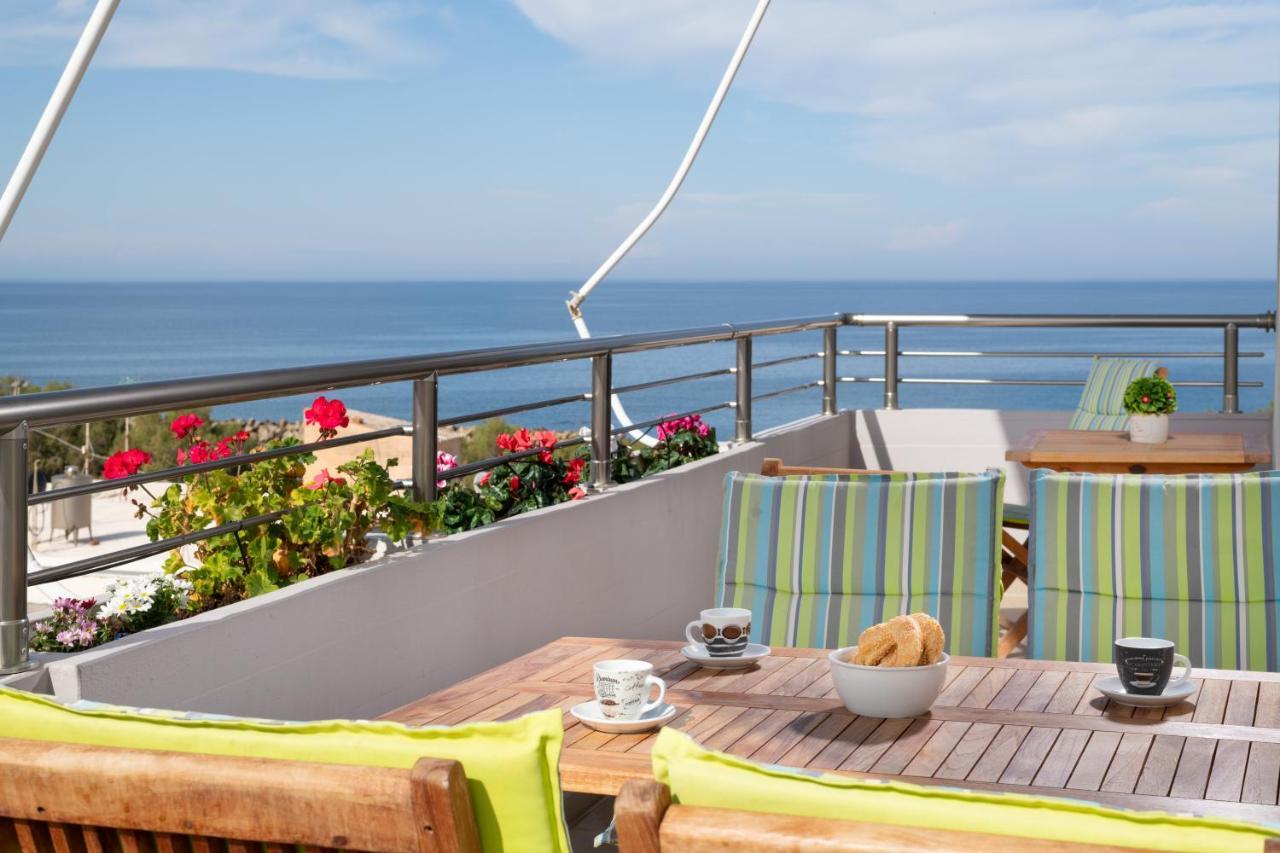 Stefan'S Penthouse Chrissi Akti Chania Exterior foto